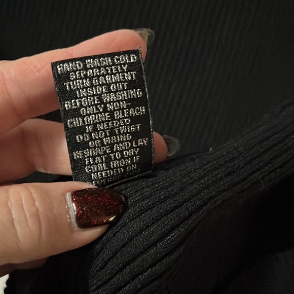 Catherine Malandrino black ribbed long sleeved sweater. Sz small. - Picture 9 of 9